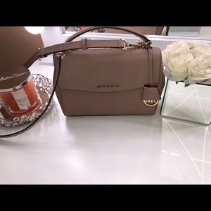 Michael Kors Crossbody Purse